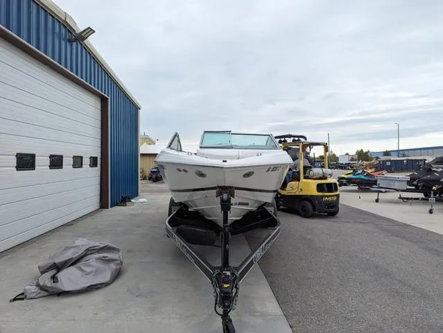 Slide: The Image of Cobalt 24 Sx Bowrider 2005 - 2