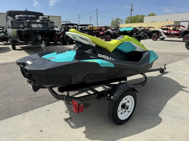 Slide: The Image of Sea-Doo Spark® 3-up Rotax® 900 ACE™ CONV & iBR with Au 2022 - 6