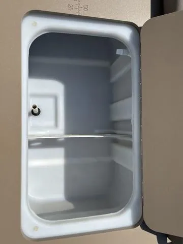 Slide: The Image of Bennington 22 SS 2023 - 7