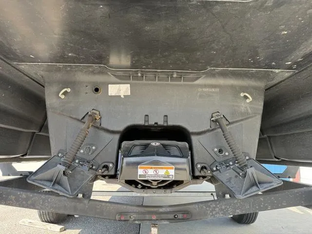 Slide: The Image of Sea-Doo Switch® Cruise 21 - 230 hp 2022 - 9