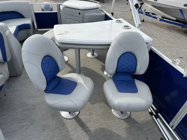 Slide: The Image of Bennington 24 LPD 2022 - 18