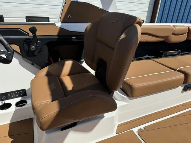 Slide: The Image of Axis Wake Research T250 2025 - 11