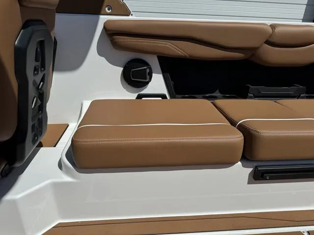 Slide: The Image of Axis Wake Research T250 2025 - 16