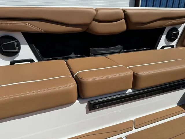 Slide: The Image of Axis Wake Research T250 2025 - 17