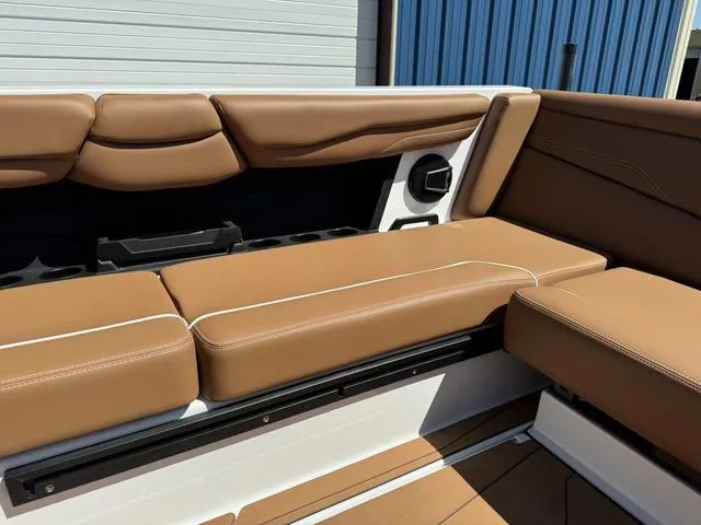 Slide: The Image of Axis Wake Research T250 2025 - 18