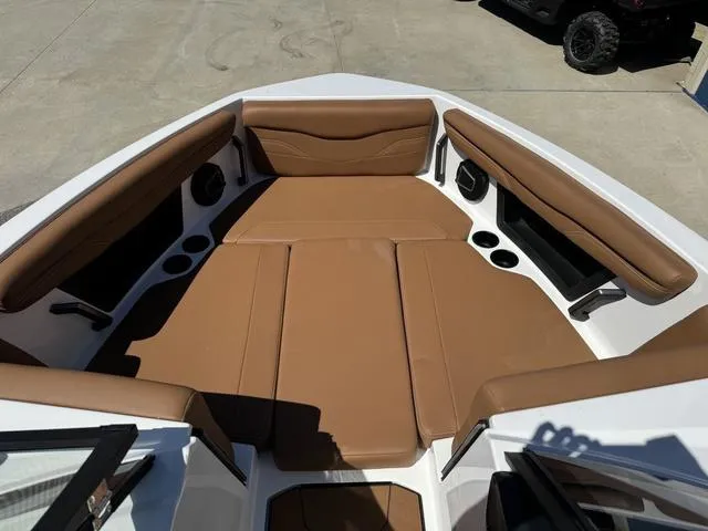 Slide: The Image of Axis Wake Research T250 2025 - 29