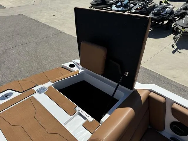 Slide: The Image of Axis Wake Research T250 2025 - 39