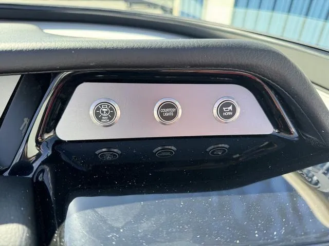 Slide: The Image of MasterCraft NXT22 2024 - 17