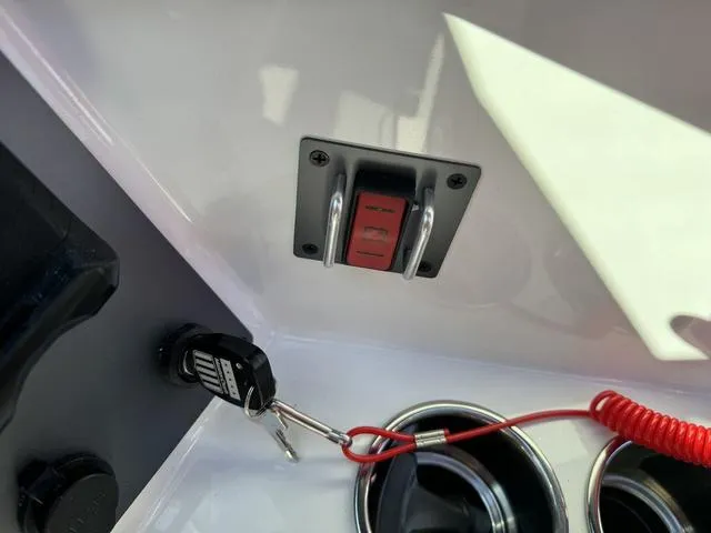 Slide: The Image of MasterCraft NXT22 2024 - 21