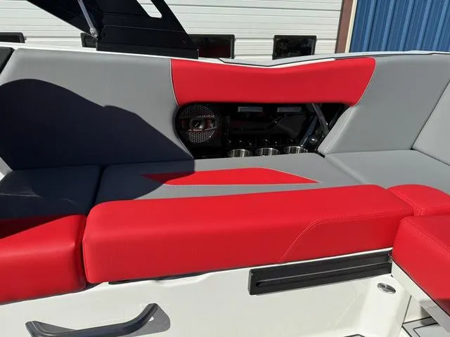 Slide: The Image of MasterCraft NXT22 2024 - 25