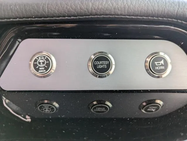 Slide: The Image of MasterCraft NXT20 2025 - 10