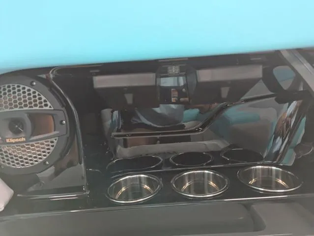 Slide: The Image of MasterCraft NXT20 2025 - 18