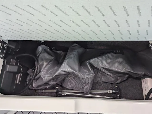 Slide: The Image of MasterCraft NXT20 2025 - 24