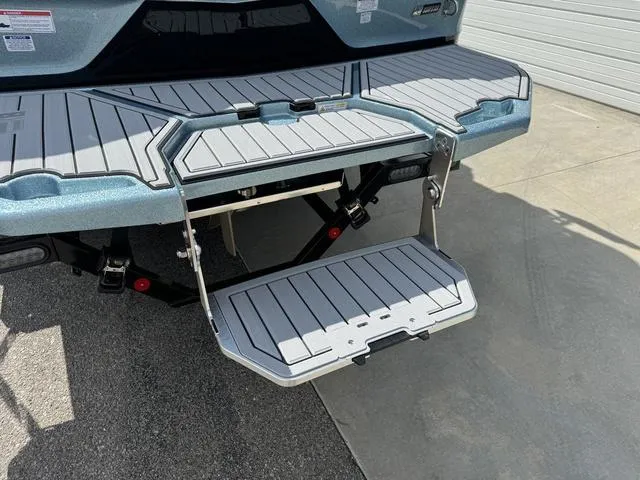 Slide: The Image of MasterCraft XT23 2025 - 10