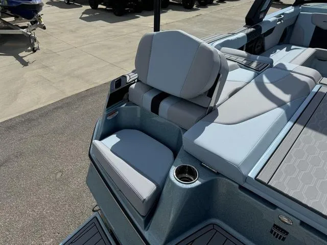 Slide: The Image of MasterCraft XT23 2025 - 12