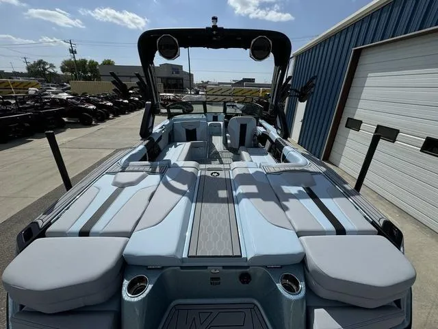 Slide: The Image of MasterCraft XT23 2025 - 15