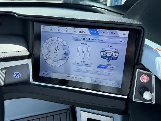 Slide: The Image of MasterCraft XT23 2025 - 20