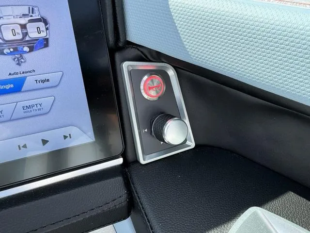 Slide: The Image of MasterCraft XT23 2025 - 21