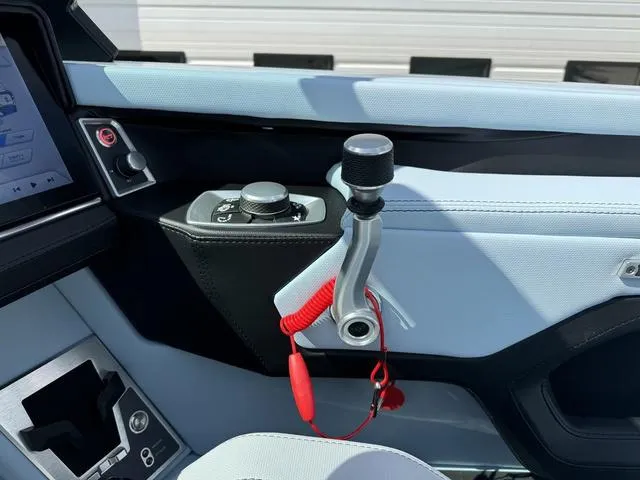 Slide: The Image of MasterCraft XT23 2025 - 24