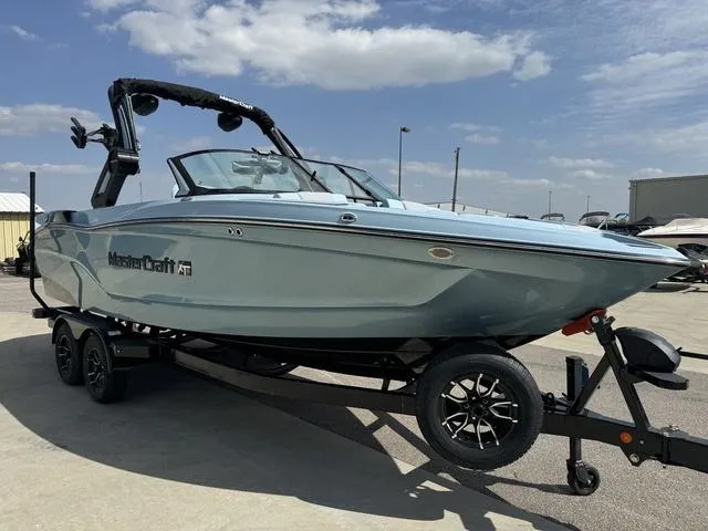 Slide: The Image of MasterCraft XT23 2025 - 4