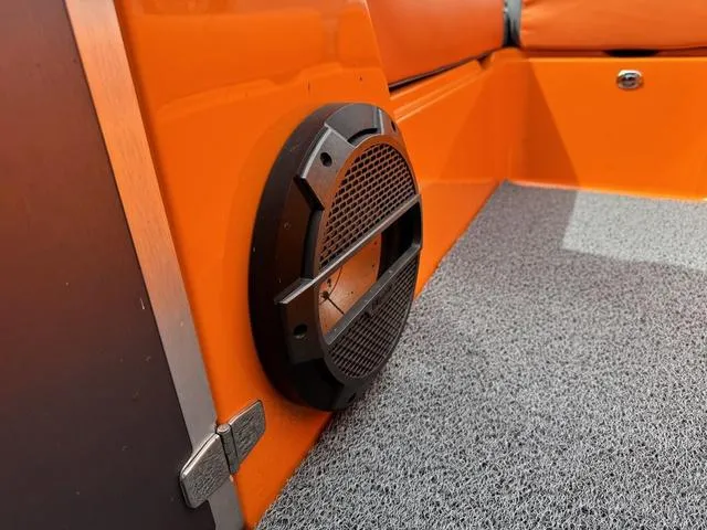 Slide: The Image of MasterCraft X22 2019 - 43