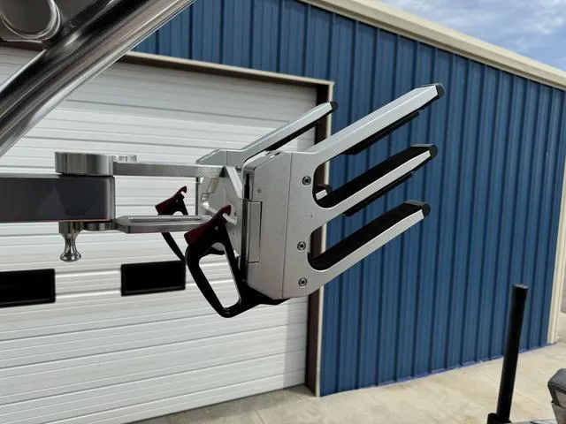 Slide: The Image of MasterCraft X22 2019 - 45