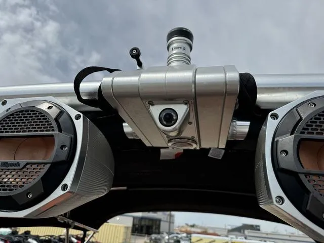 Slide: The Image of MasterCraft X22 2019 - 48