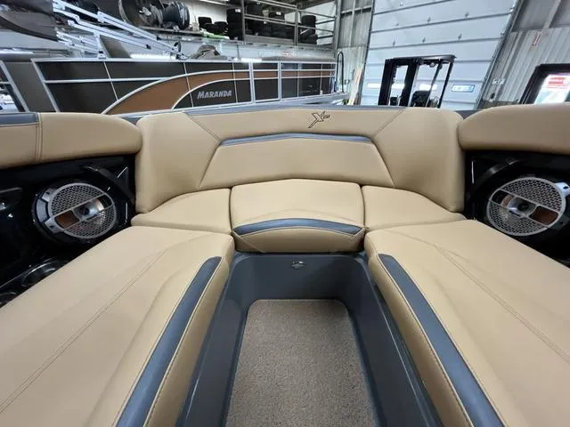 Slide: The Image of MasterCraft XStar S 2022 - 20
