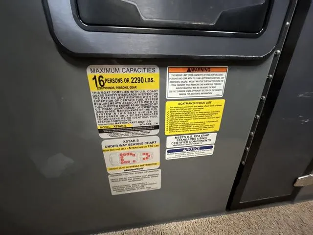 Slide: The Image of MasterCraft XStar S 2022 - 25