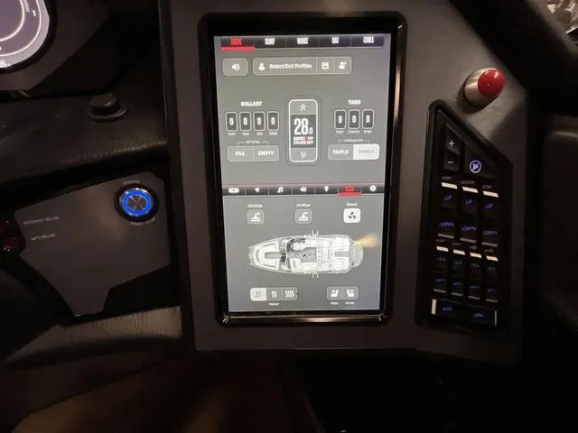 Slide: The Image of MasterCraft XStar S 2022 - 27