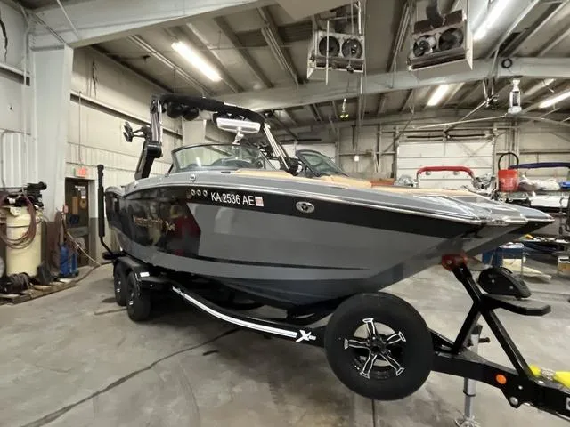 Slide: The Image of MasterCraft XStar S 2022 - 3