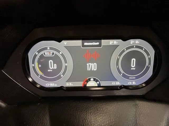 Slide: The Image of MasterCraft XStar S 2022 - 30