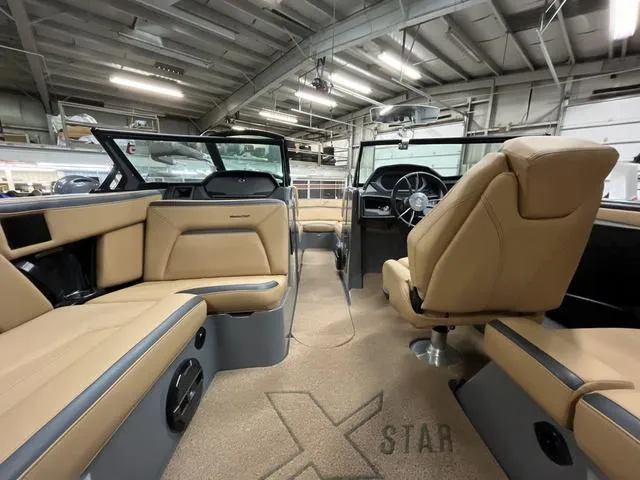 Slide: The Image of MasterCraft XStar S 2022 - 40