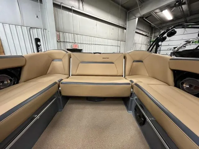 Slide: The Image of MasterCraft XStar S 2022 - 41