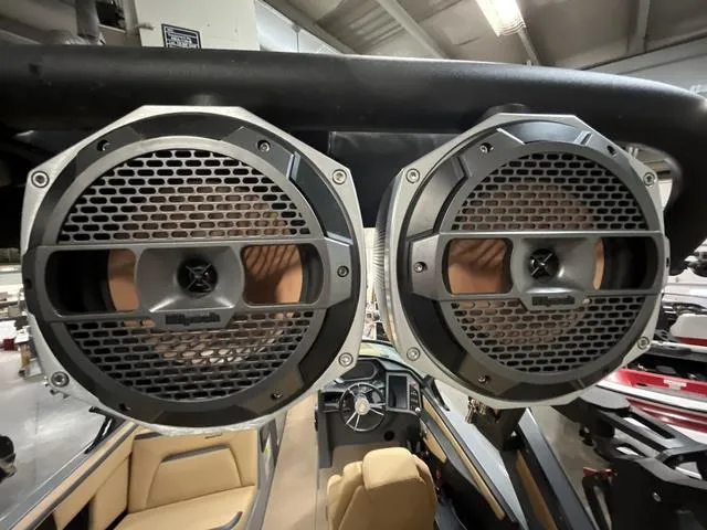 Slide: The Image of MasterCraft XStar S 2022 - 47