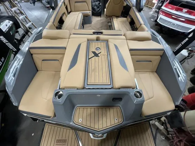 Slide: The Image of MasterCraft XStar S 2022 - 9