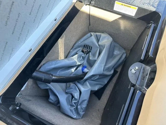 Slide: The Image of MasterCraft XT21 2021 - 35