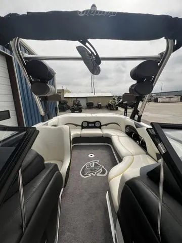 Slide: The Image of Malibu Wakesetter 21 VLX 2014 - 12
