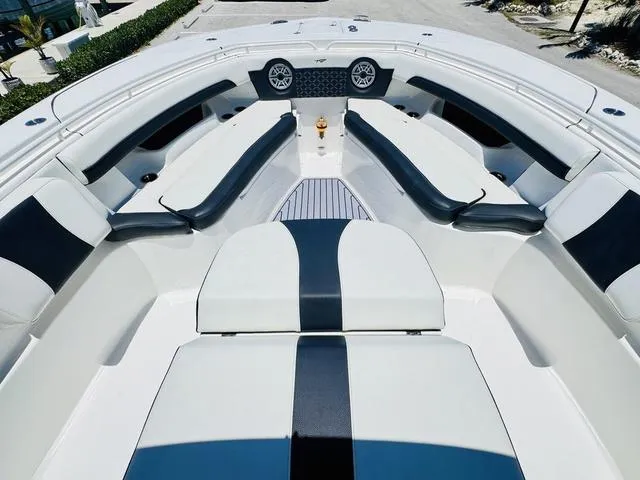 Slide: The Image of Tidewater 320 CC Adventure 2022 - 23