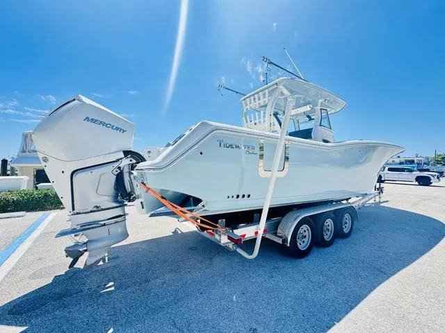 Slide: The Image of Tidewater 320 CC Adventure 2022 - 29