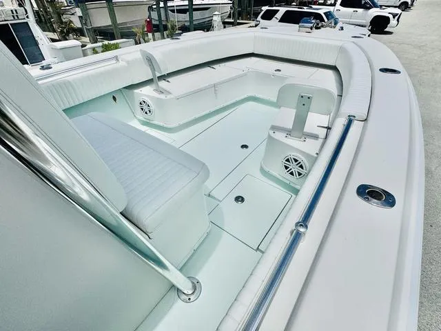 Slide: The Image of Contender 28 Sport 2013 - 11