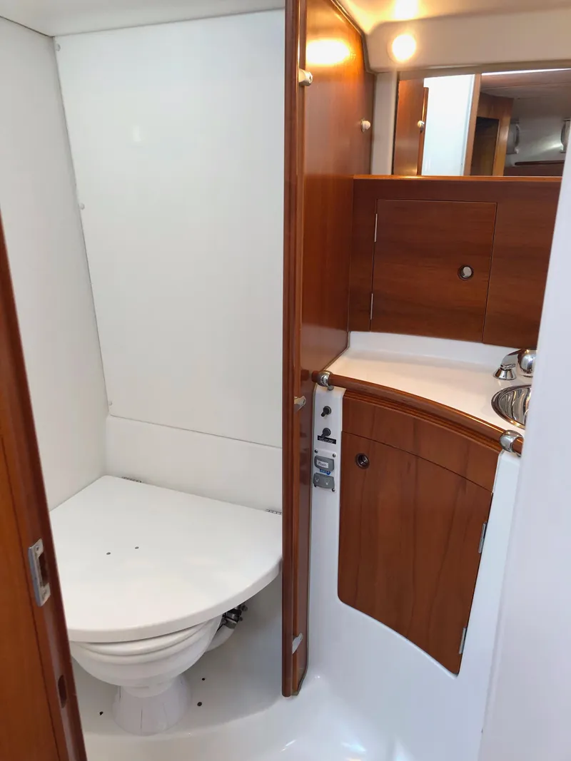 Slide: The Image of Aft Head Sister Ship - 14