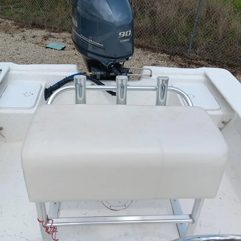 Slide: The Image of 2020 May-Craft 19 Cape Classic boat with Yamaha 90 outboard motor. - 9