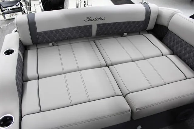 Slide: The Image of Barletta RESERVE LEGGERA 23UCA 2025 - 15