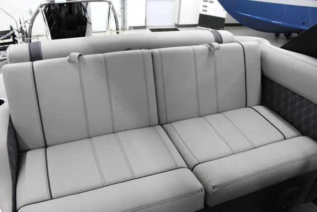 Slide: The Image of Barletta RESERVE LEGGERA 23UCA 2025 - 16