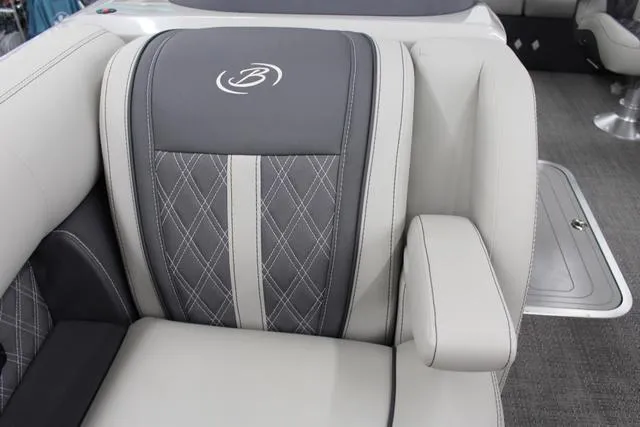 Slide: The Image of Barletta RESERVE LEGGERA 23UCA 2025 - 34