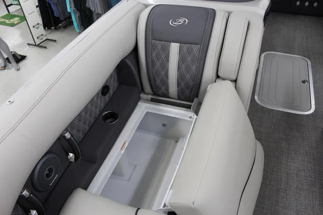 Slide: The Image of Barletta RESERVE LEGGERA 23UCA 2025 - 35