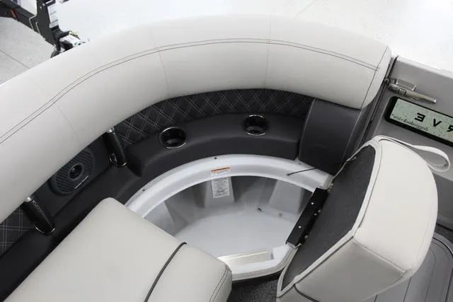 Slide: The Image of Barletta RESERVE LEGGERA 23UCA 2025 - 38