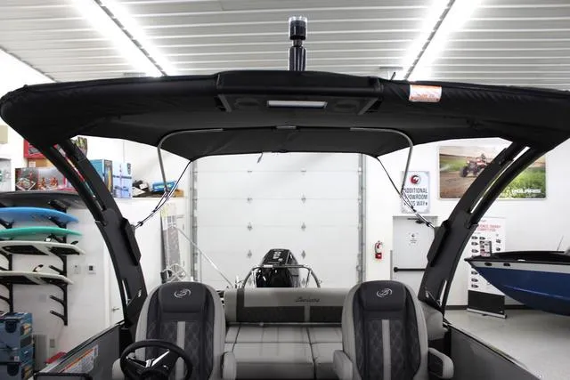 Slide: The Image of Barletta RESERVE LEGGERA 23UCA 2025 - 43