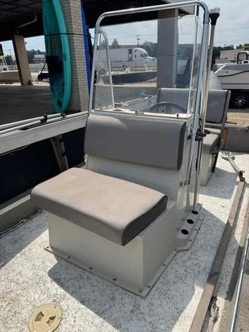 Slide: The Image of Starcraft Mariner 180 1988 - 7